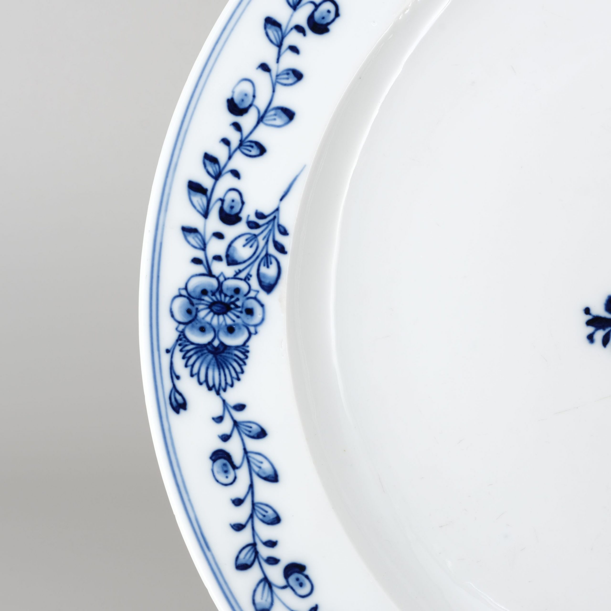 Teller Meissen Blumenkranz Kunsthandlung Kühne Dresden