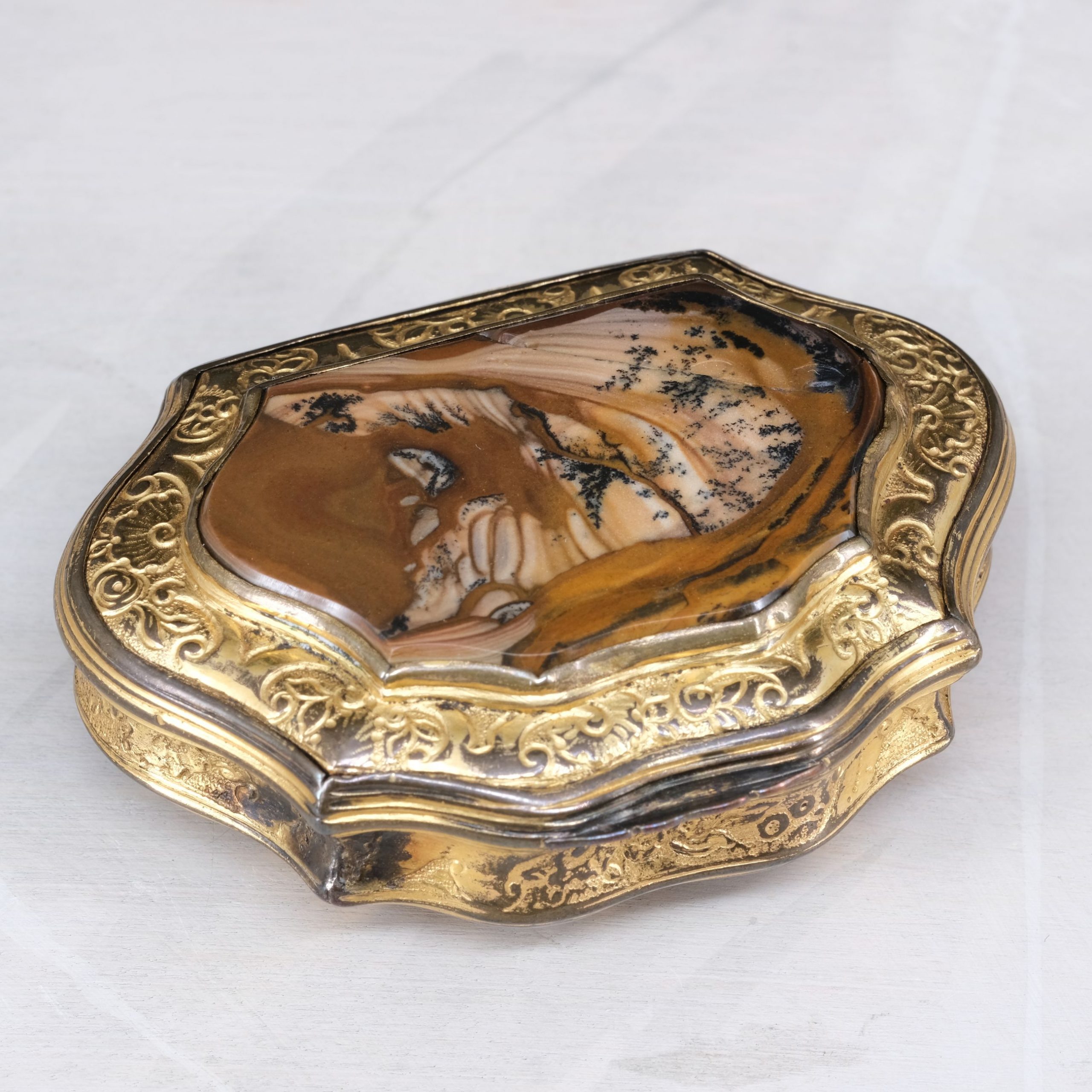 Tabatiere Muschelform Nilkiesel Kunsthandlung Kühne