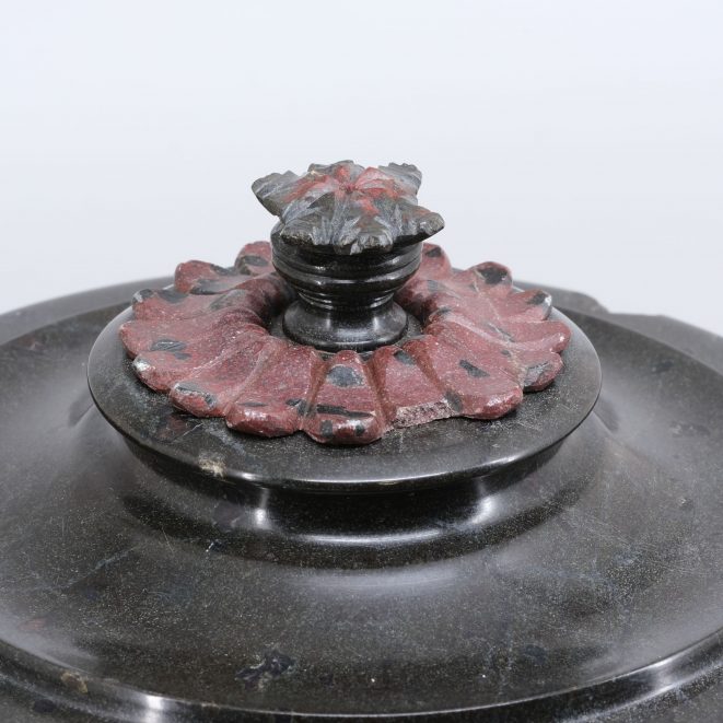 Serpentin Deckelgefäß Sachsen Kunsthandlung Kühne